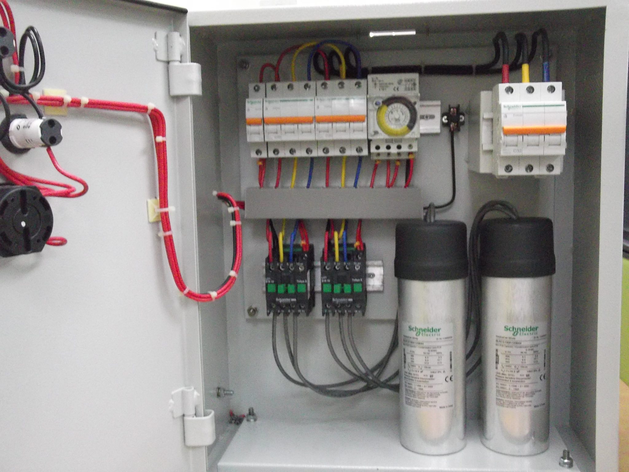 Capacitor-Panel